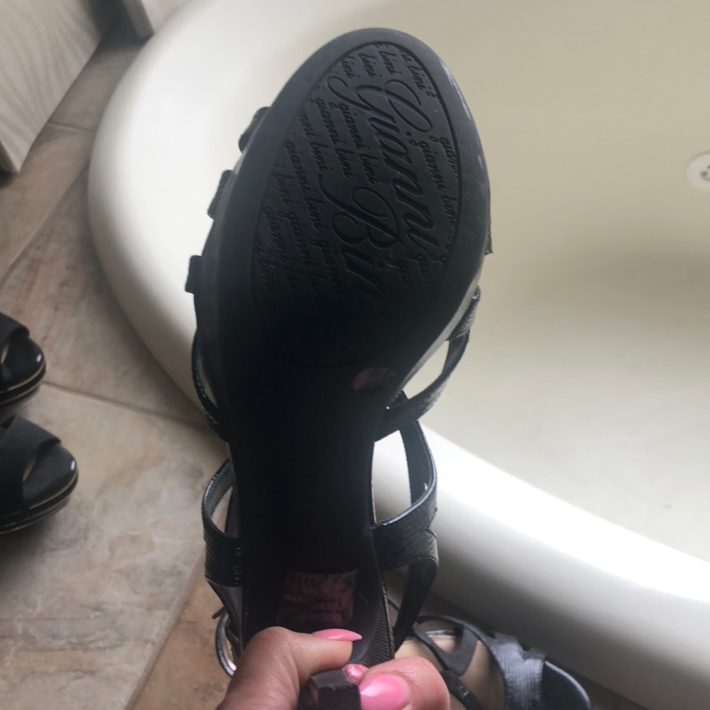 Black Heels - Picture 2 of 2